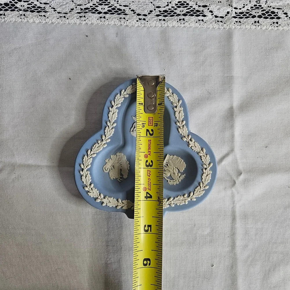 Wedgwood Jasperware Club Shaped Trinket Dish 4.5